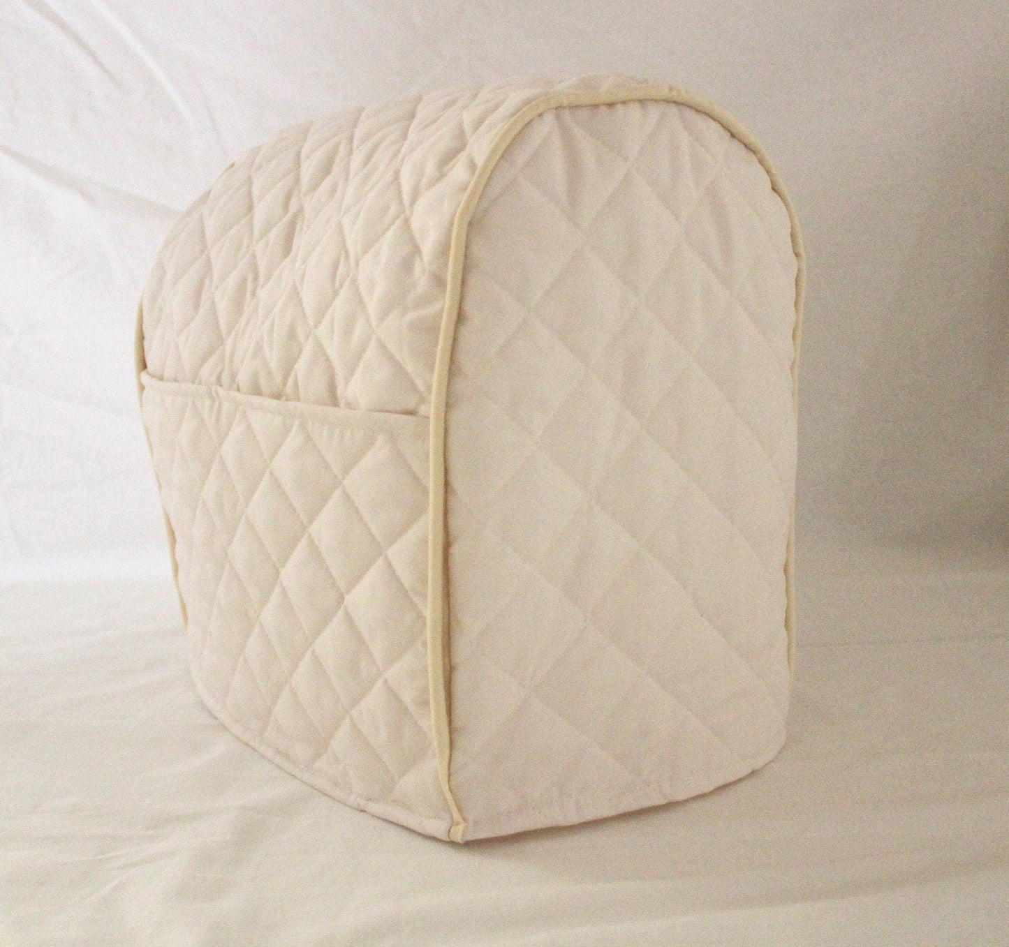 Piped with Pockets Quilted KitchenAid Mixer Cover