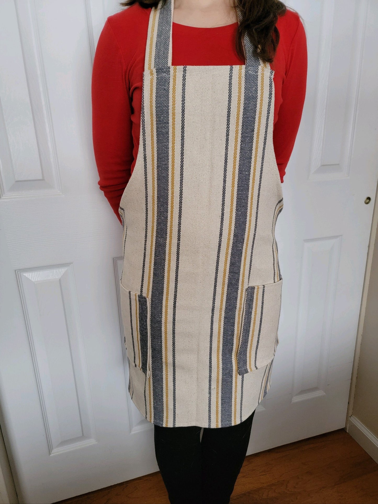 Farmhouse Style Feedsack Apron, 2 Large Pockets, One Size Fits All