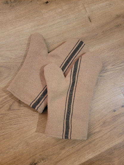 Black Feed sack Grain sack Oven Mitts- Set of 2