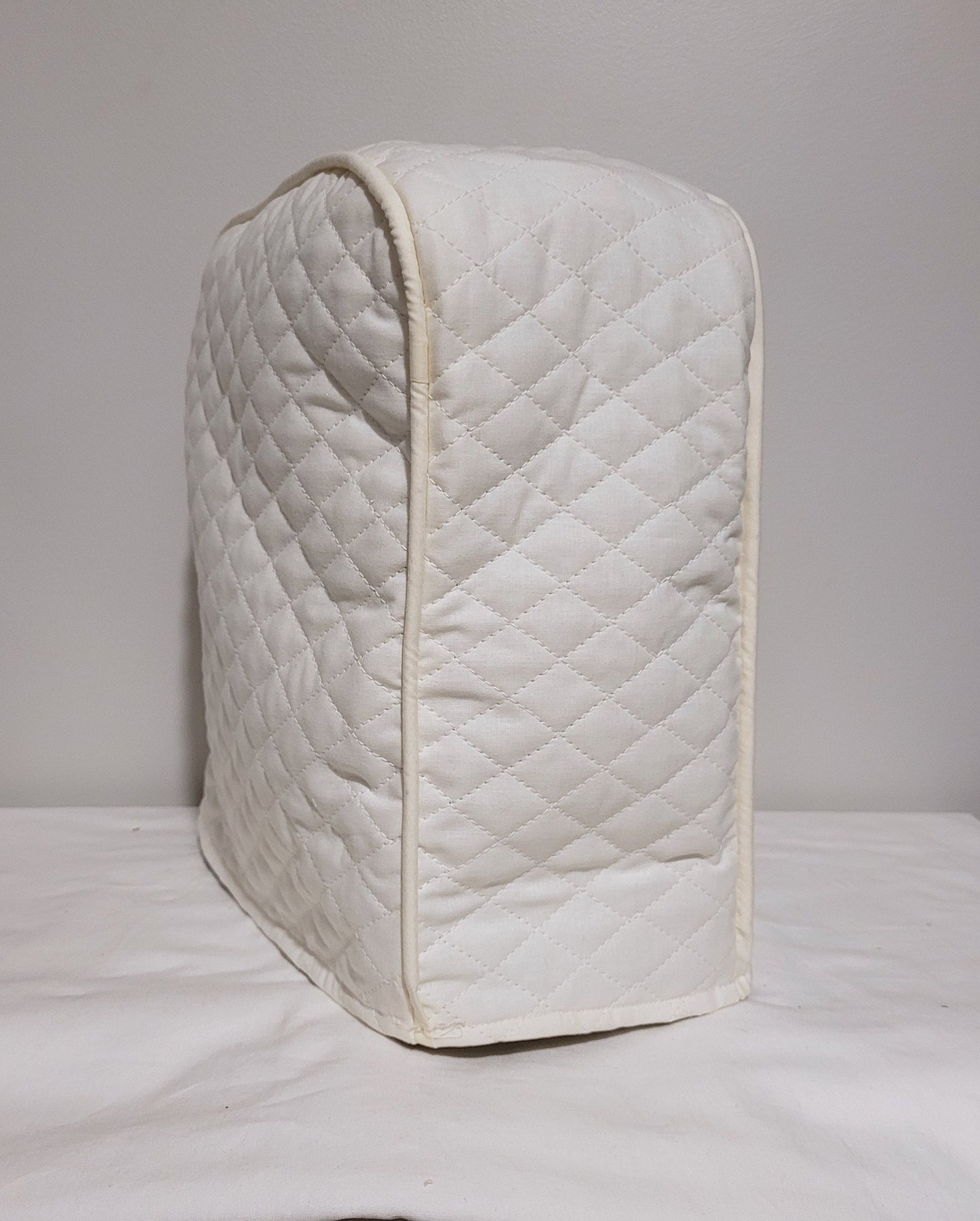 Cream Quilted Ninja Slushi Cover