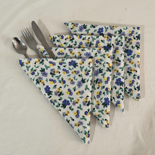 Set of 4 Napkin Set, Table Decor